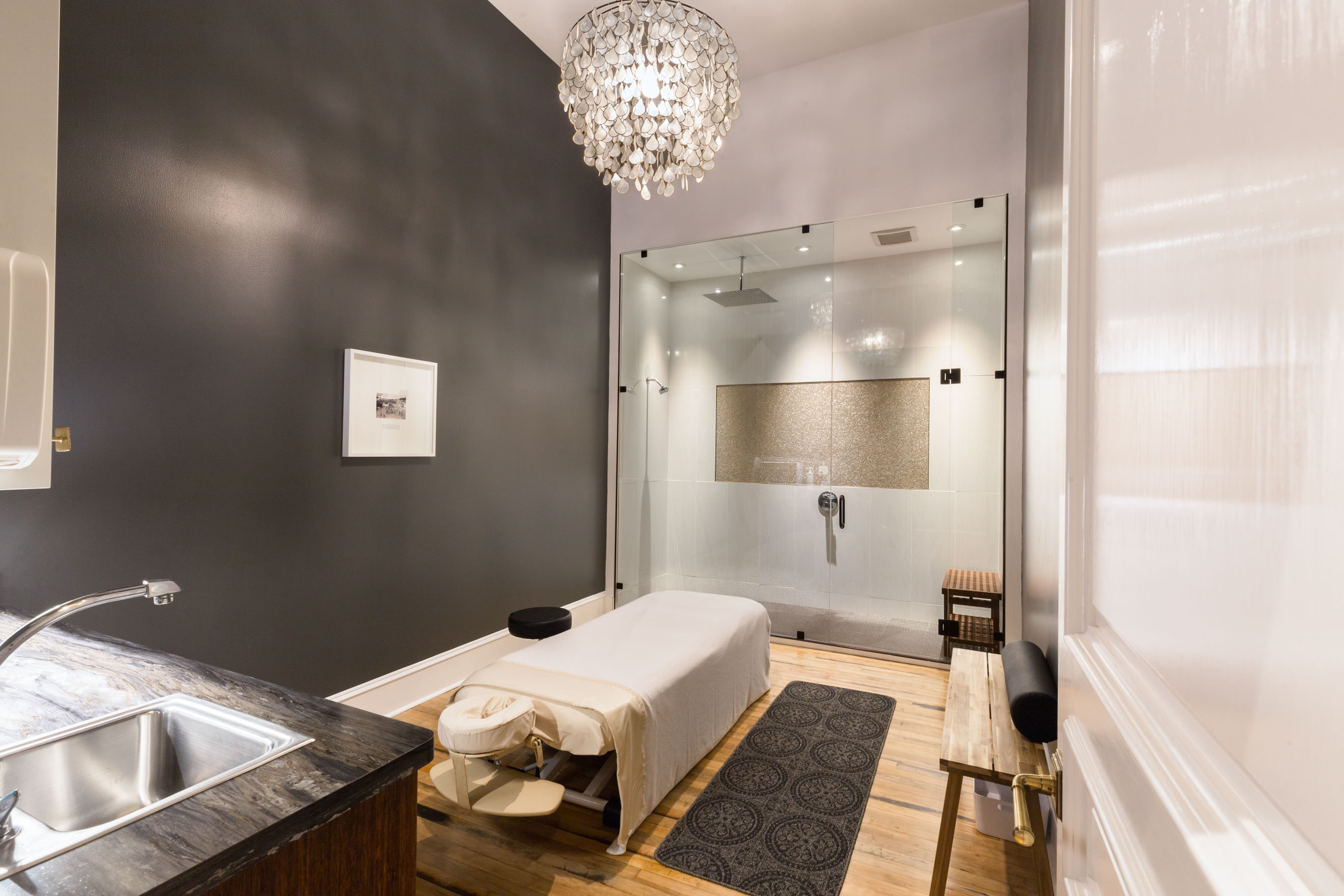 Salon & Spa – The Harkness Hotel